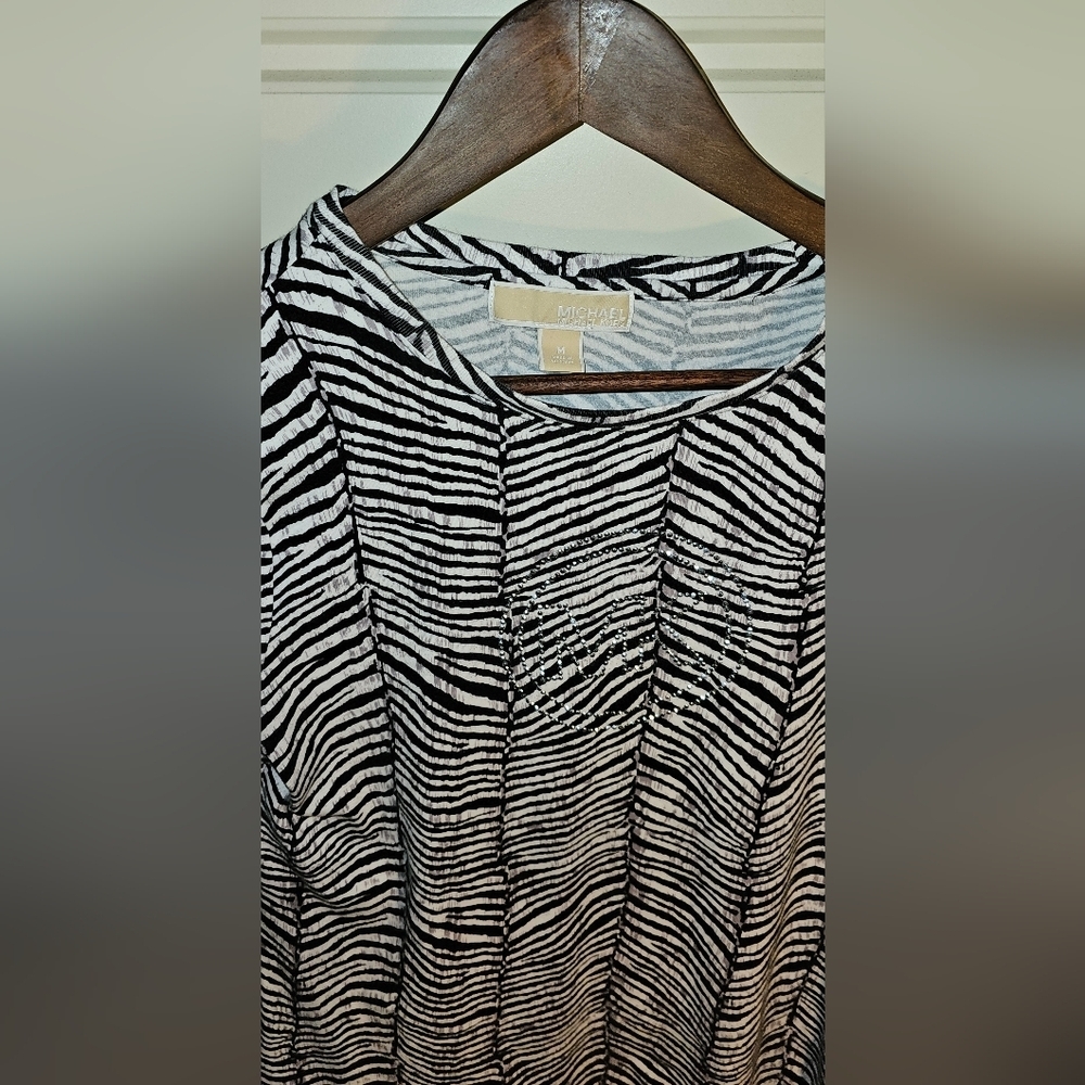 MICHAEL KORS-WOMEN'S STONE Sequins Enhanced, Zebra Print Long Sleeve Top, SIZE M - Picture 3 of 9